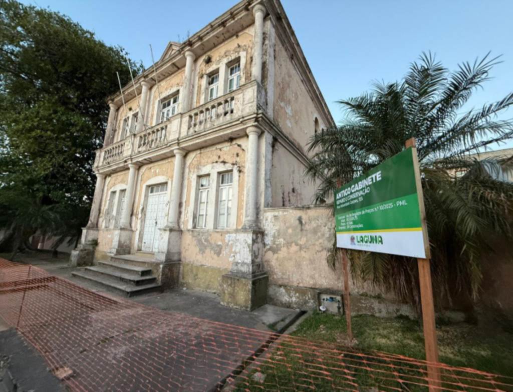 Prefeitura de Laguna inicia recuperação do antigo Paço Municipal