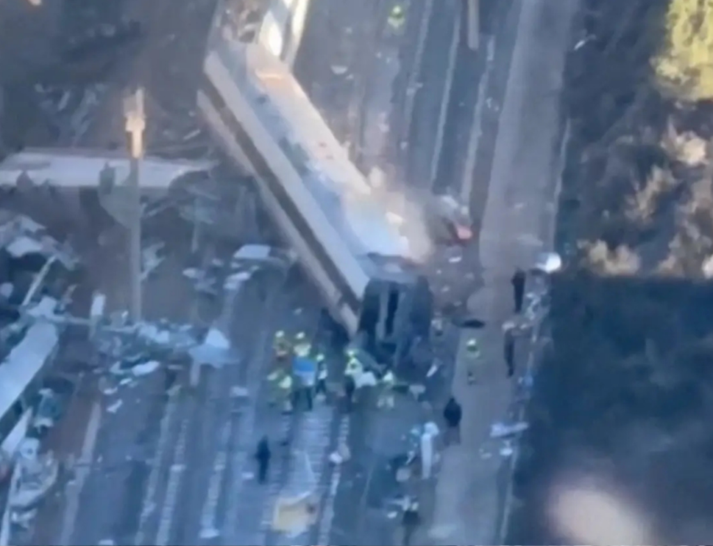 Colisão entre trens no sul da Espanha deixa 39 mortos e 152 feridos