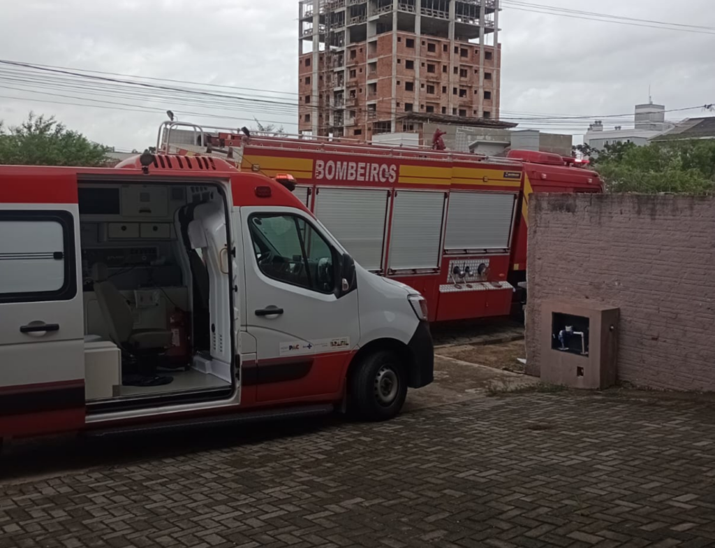 Trabalhador morre após ser prensado por placas de mármore em Tubarão