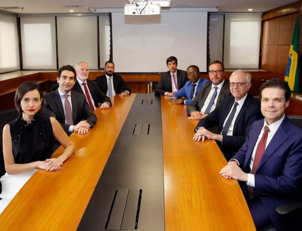 Copom deve manter juros em 15% e cortes devem iniciar em março