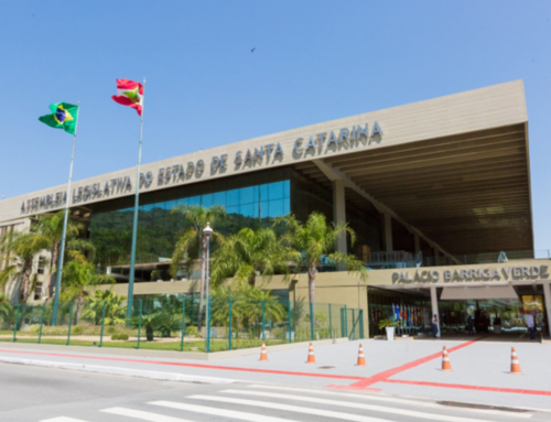 Alesc abre inscrições para exposições culturais em 2026 com prêmio de R$ 6 mil