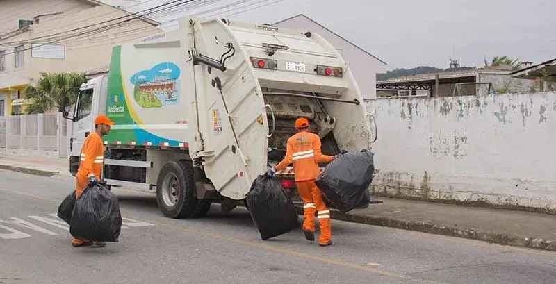 Erro em cobrança leva São José a cancelar milhares de boletos da taxa do lixo