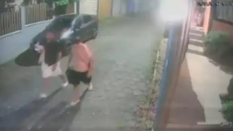 Filhote é furtado durante assalto a casa de praia em Palhoça