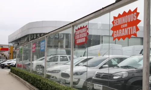 Financiamento de veículos cresce 2% em 2025 e atinge melhor resultado desde 2011