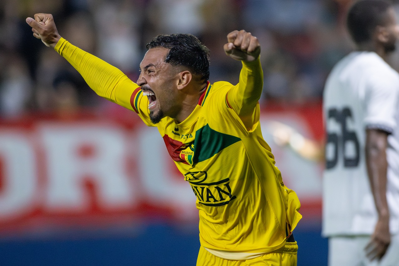 Brusque vence o Figueirense e soma a segunda vitória consecutiva no Catarinense 2026