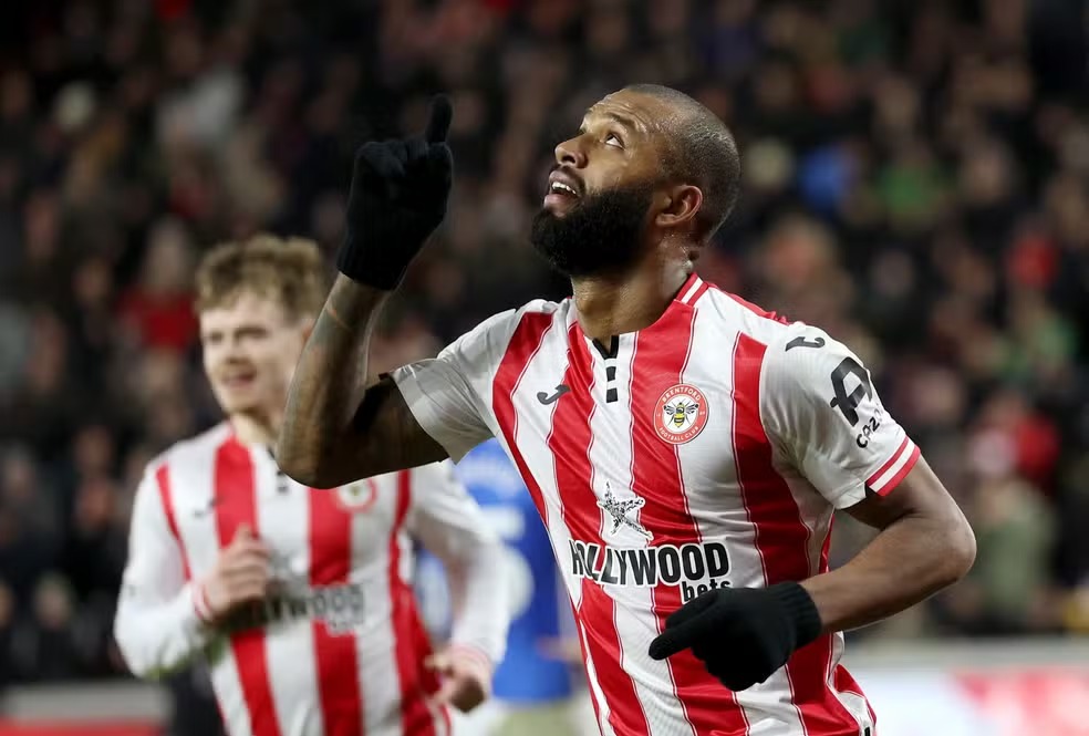 Igor Thiago se torna o brasileiro com mais gols em uma Premier League