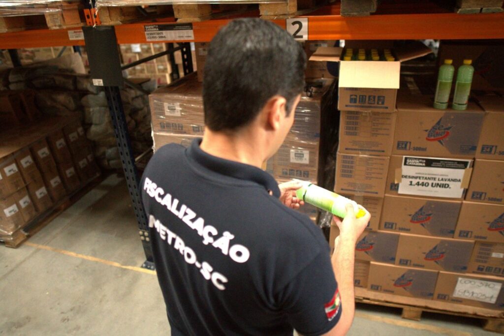 Imetro-SC amplia fiscalização e reduz irregularidades em produtos adquiridos pelo governo
