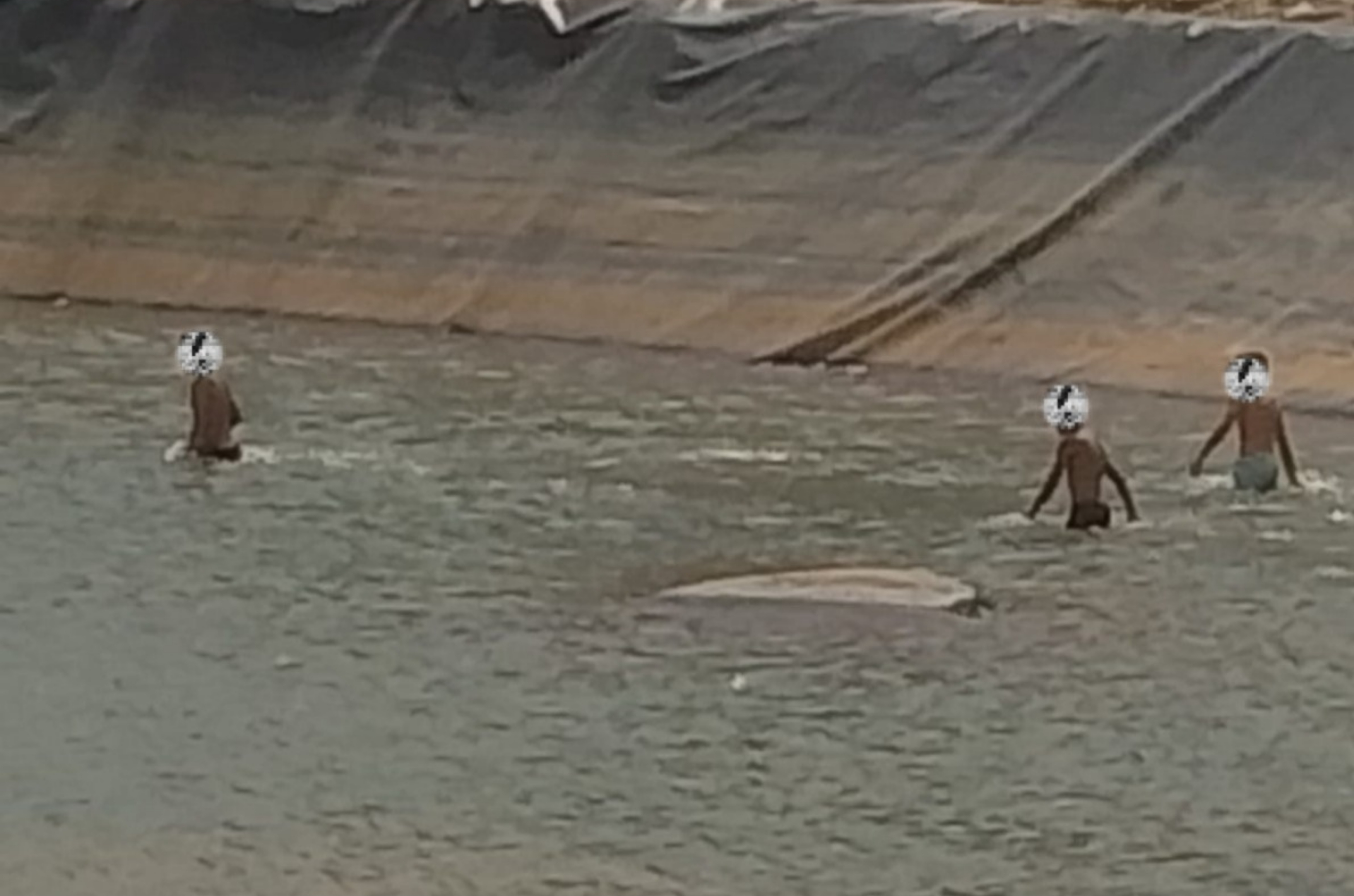 Lagoa usada para captação de água em Porto Belo oferece riscos à saúde e à segurança