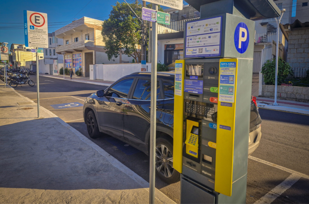 Navegantes moderniza Área Azul com câmeras e amplia vagas no Centro