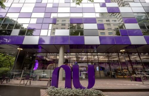 Nubank nega boatos de falência e afirma que segue operando normalmente
