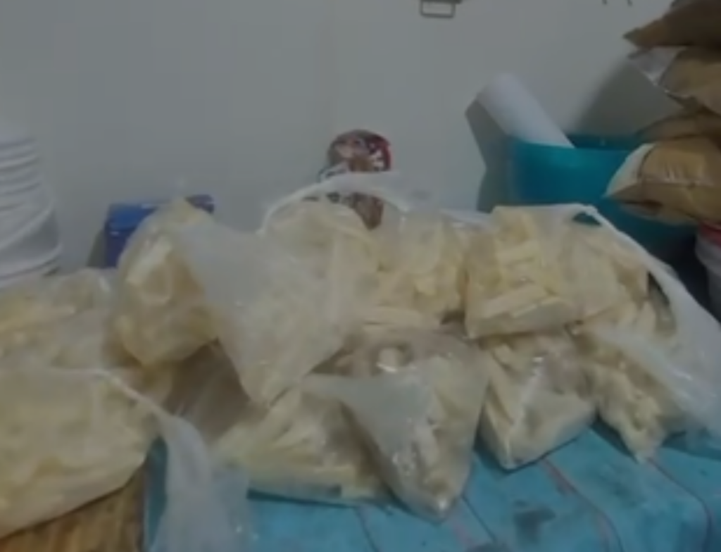 VÍDEO: operação interdita cozinha clandestina em Florianópolis