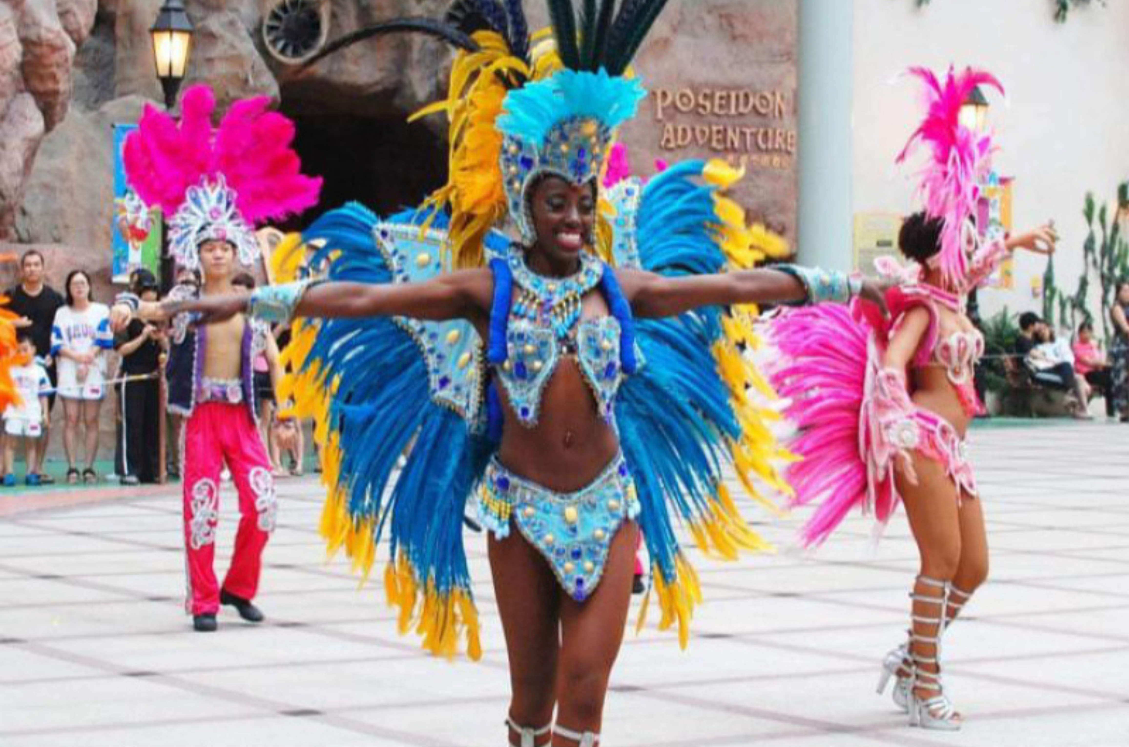 Samba no pé, alegria no corpo: aulas gratuitas preparam Itajaí para o Carnaval