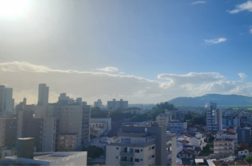 Terça-feira terá tempo firme e temperaturas amenas em Santa Catarina