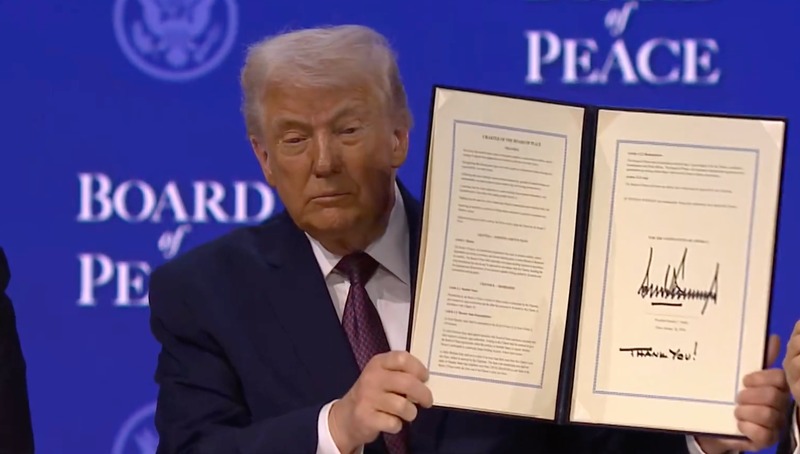 Trump lança Conselho de Paz para Gaza durante fórum em Davos