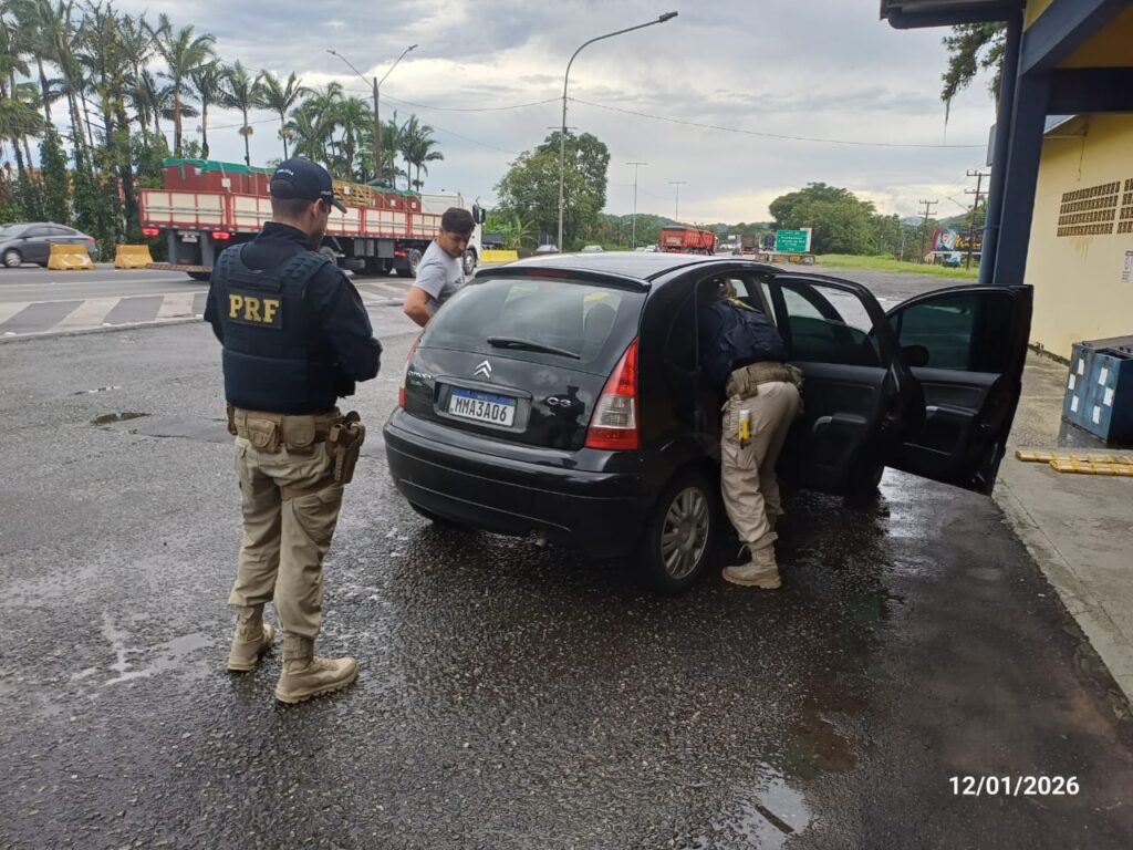 Parto de emergência é realizado às margens da BR-101 em Joinville