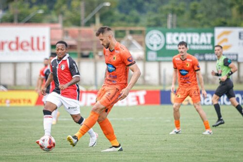 Santa Catarina atropela Joinville e assume a liderança do Grupo B do Catarinense 2026