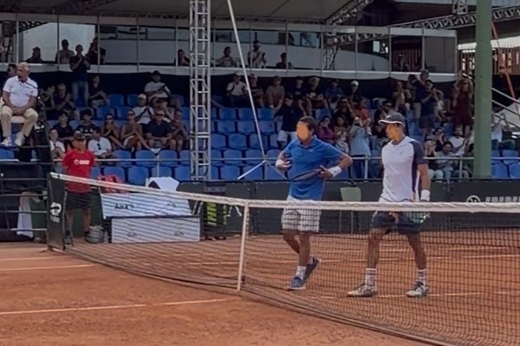 Tenistas estrangeiros presos por racismo são soltos e devem cumprir medidas judiciais em Itajaí