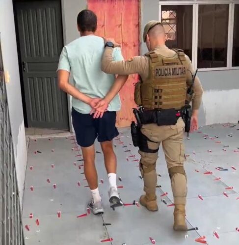 Tenistas estrangeiros são presos por racismo em Itajaí