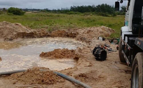Rompimento de adutora deixa parte de Laguna sem abastecimento de água neste domingo