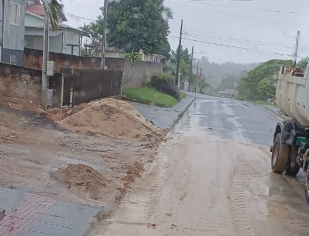 Prefeitura de Cocal do Sul intensifica ações após chuva de 90 mm