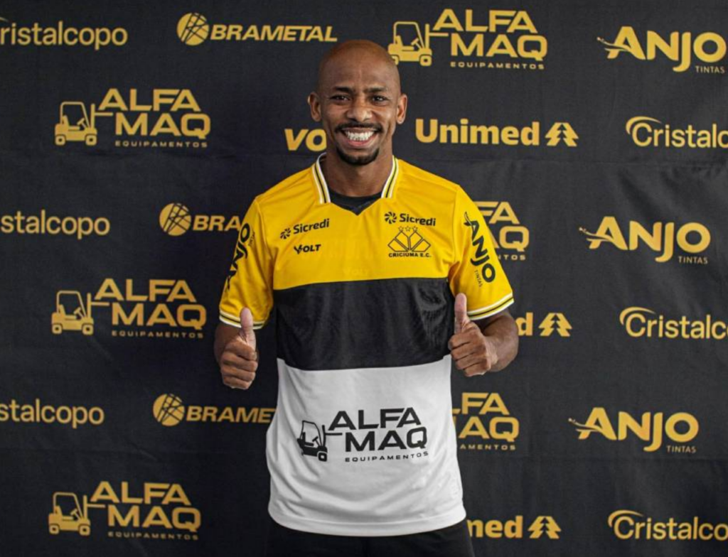 Criciúma apresenta atacante Waguininho e projeta temporada 2026