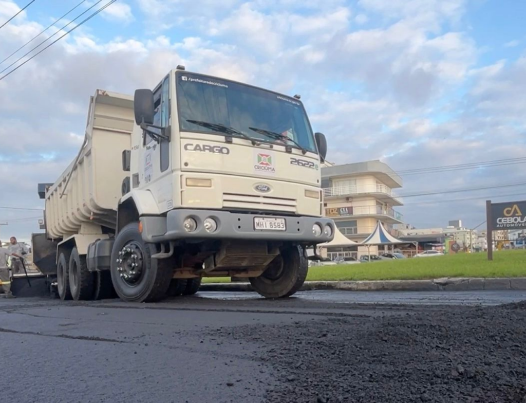Janeiraço provoca interdições e trânsito intenso em ruas centrais de Criciúma