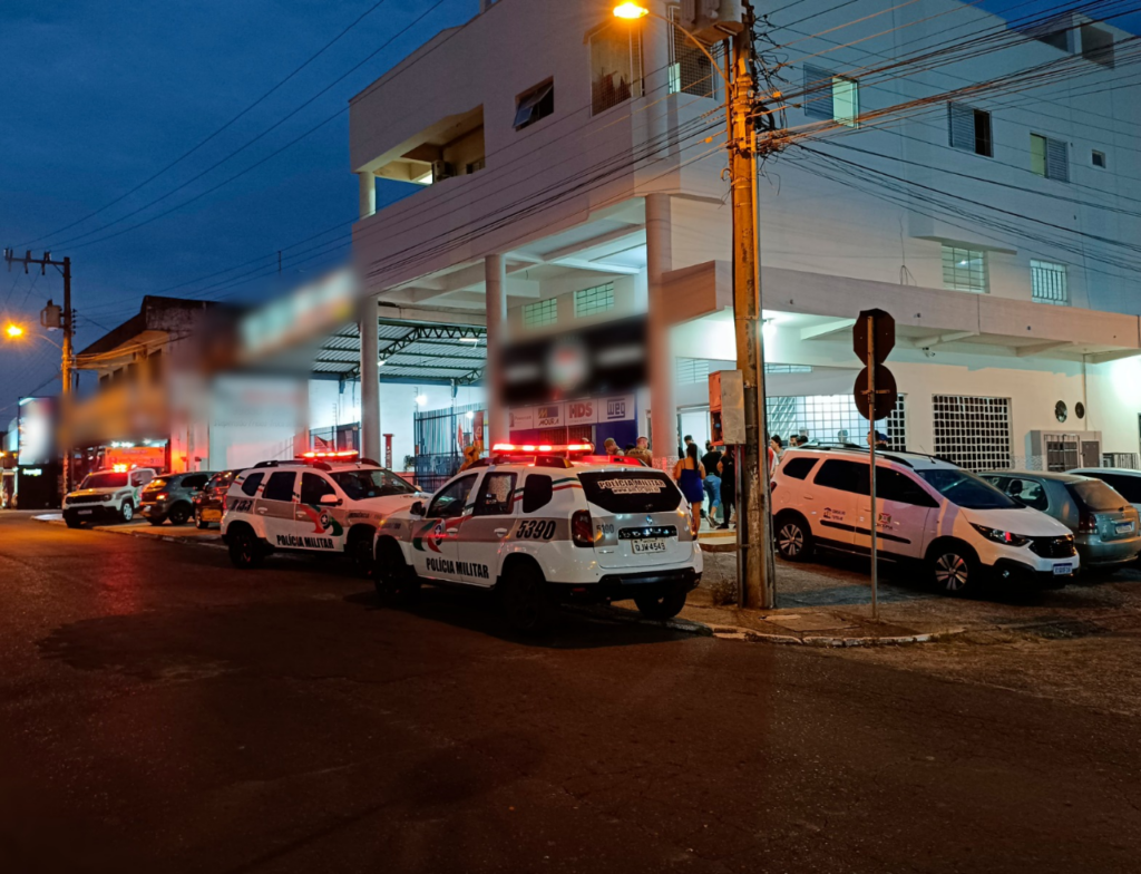 Pizzaria é fechada em Criciúma por trabalho irregular de adolescentes