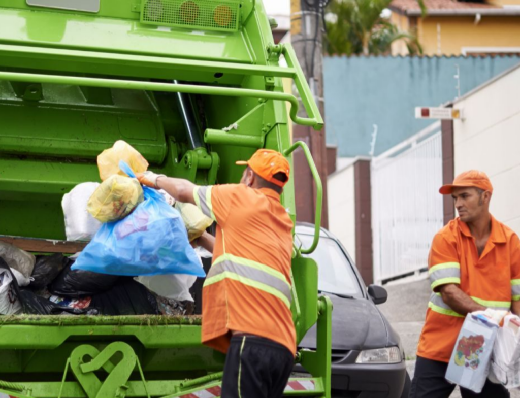 Coleta de lixo no Balneário Rincão tem reforço e taxa é reajustada