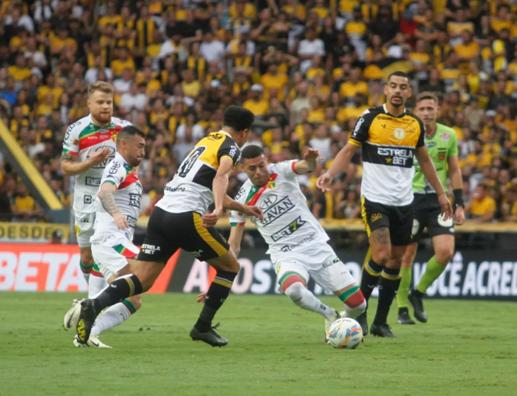 Criciúma x Brusque: jogo terá biometria facial e ingressos a R$ 120