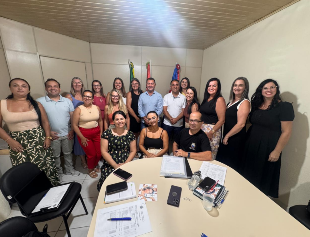 Balneário Gaivota oficializa novos diretores da rede municipal de ensino