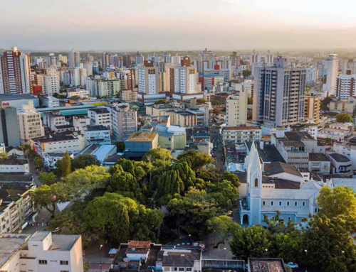 Criciúma testa área exclusiva para motos em semáforo da avenida Centenário