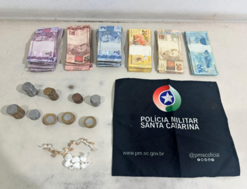 Com ajuda do cão Argo, PM prende homem por tráfico no Balneário Arroio do Silva