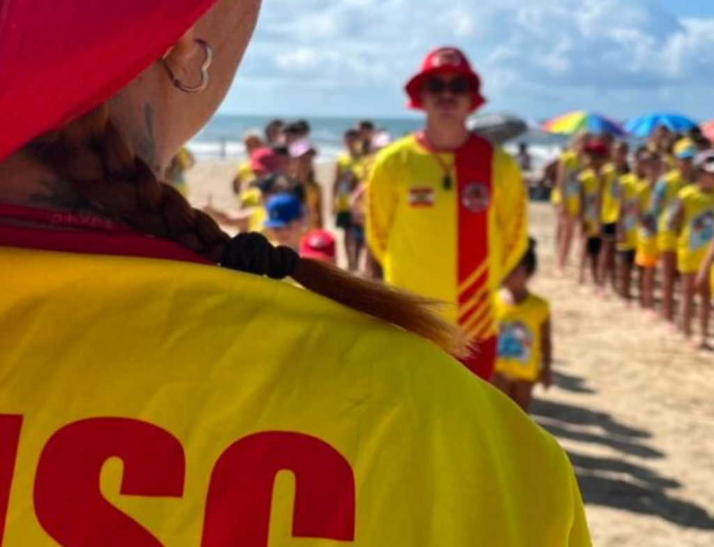 Programa Golfinho abre inscrições para crianças no Morro dos Conventos