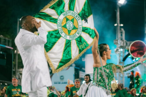 Escola de samba do Rio de Janeiro traz clima de Carnaval carioca para Itajaí neste fim de semana