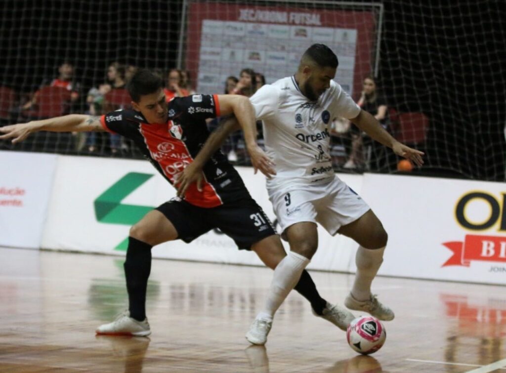 JEC disputa amistoso contra Tubarão Futsal antes da Supercopa