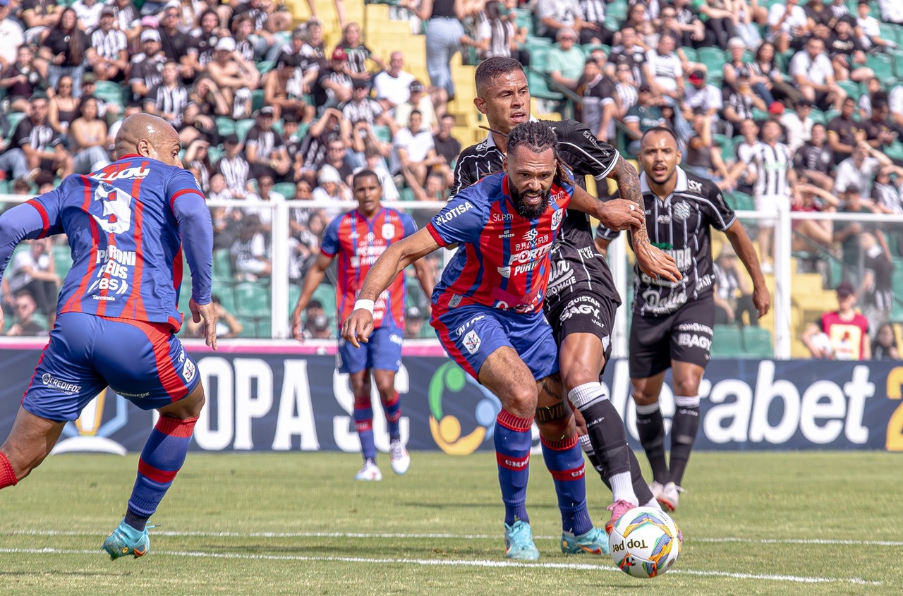 Marcílio Dias enfrenta Figueirense no Gigantão nesta sexta-feira pelo Quadrangular da Morte do Catarinense 2026