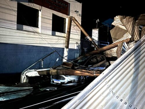 Vendaval provoca estragos em pelo menos 450 residências de município gaúcho