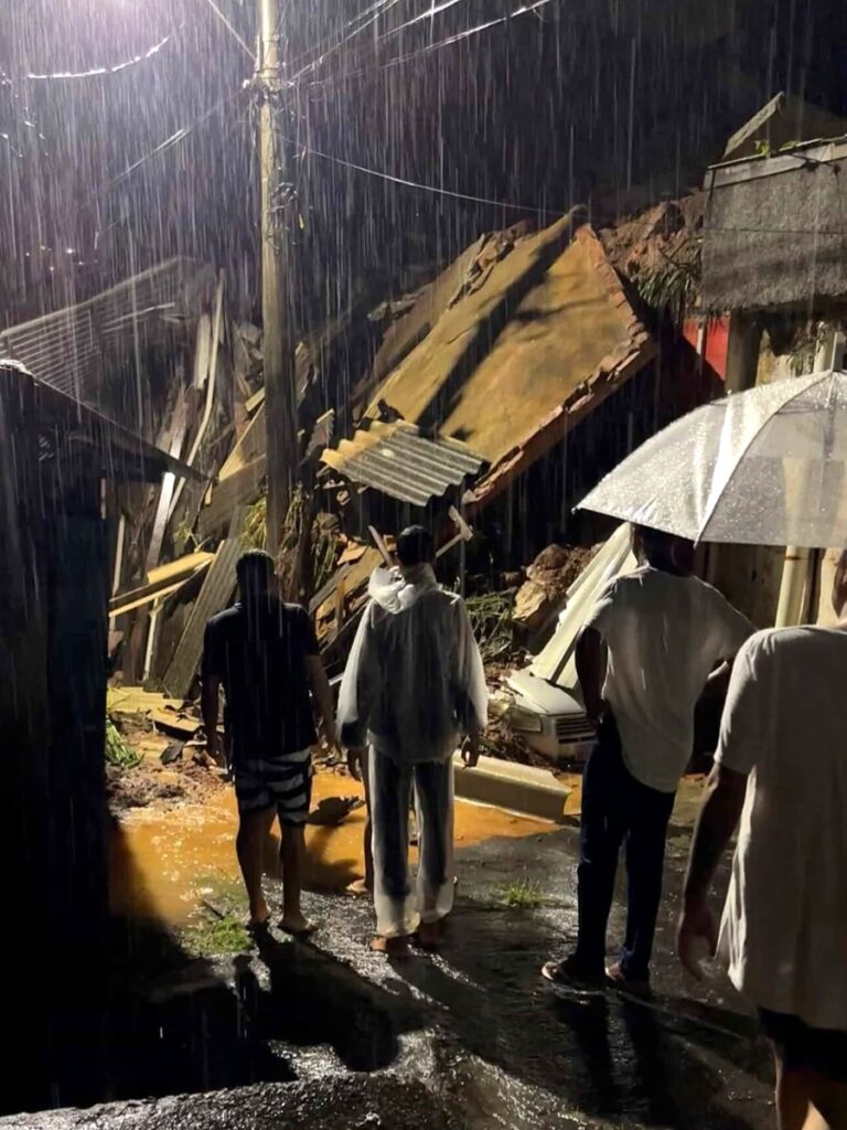 Chuvas deixam 14 mortos e 440 desabrigados em município mineiro