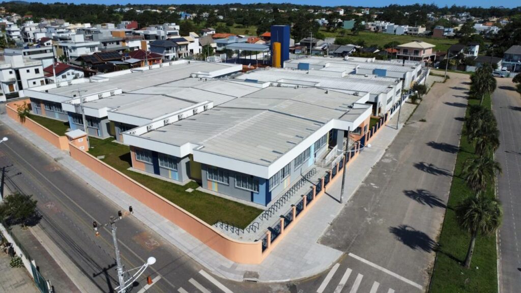 Aulas na rede municipal de Florianópolis começam nesta quarta-feira