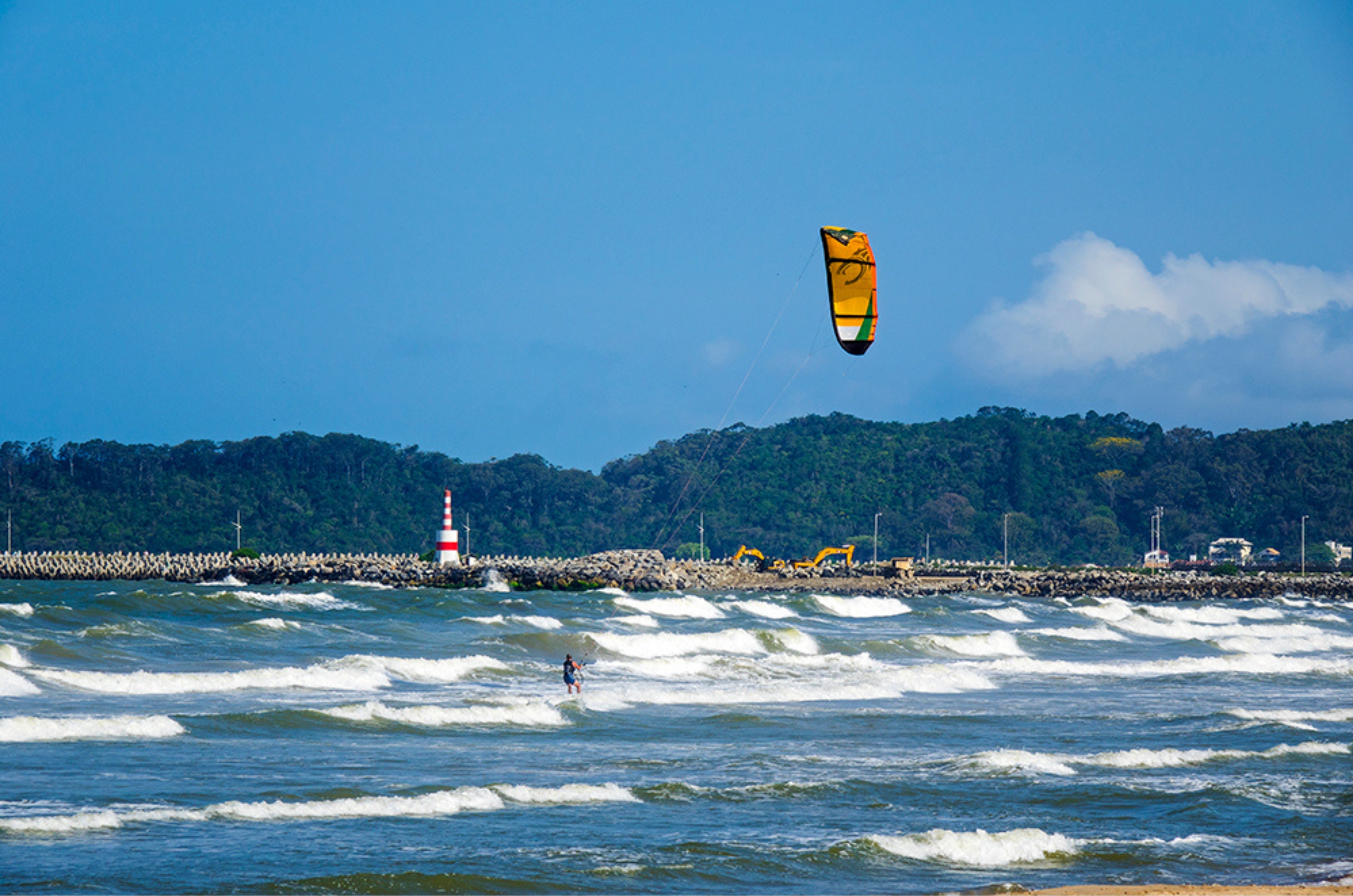 Balneabilidade no Litoral Norte de Santa Catarina tem contrastes entre municípios
