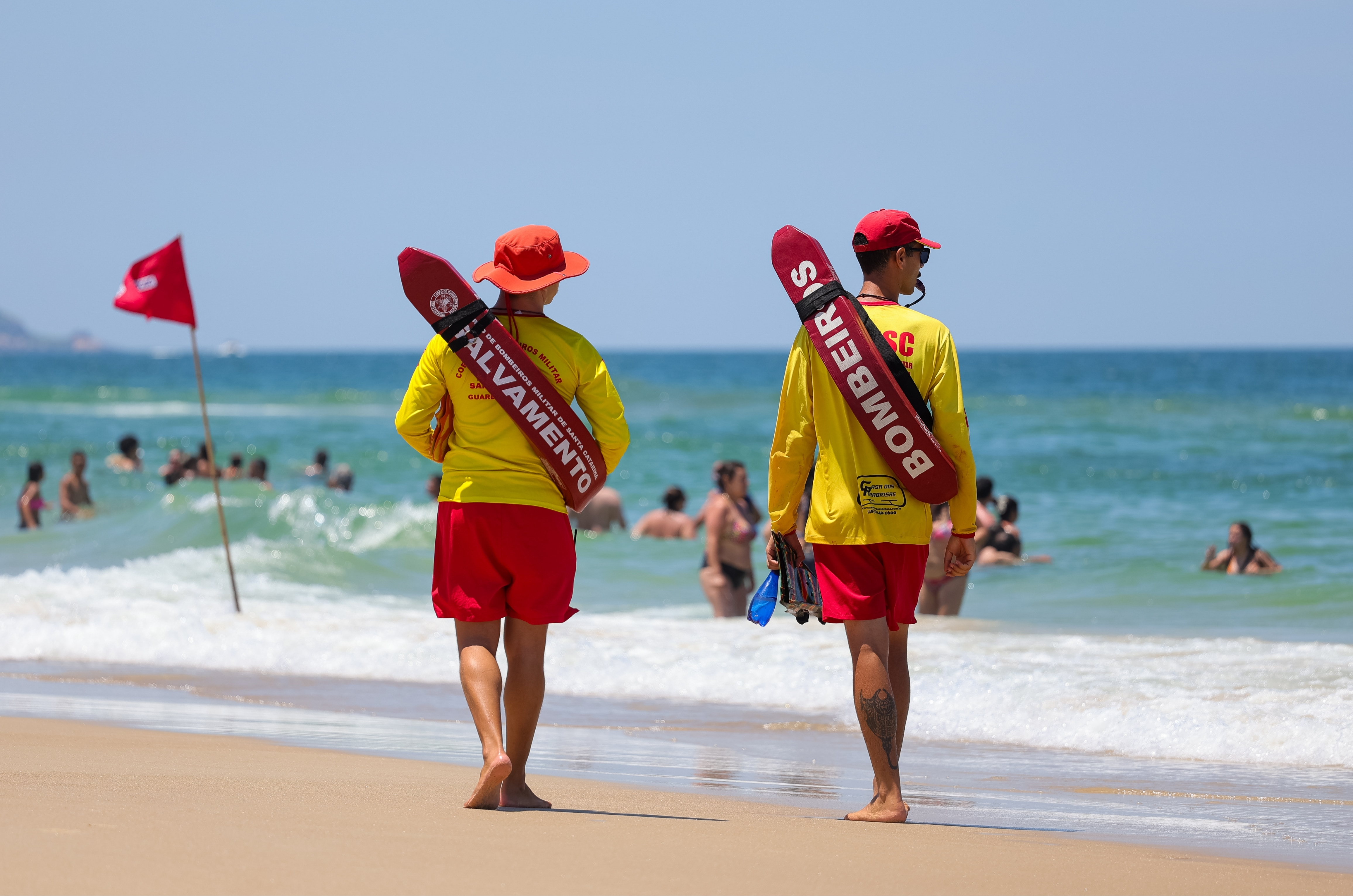 CBMSC encerra verão com 3 mil salvamentos no litoral