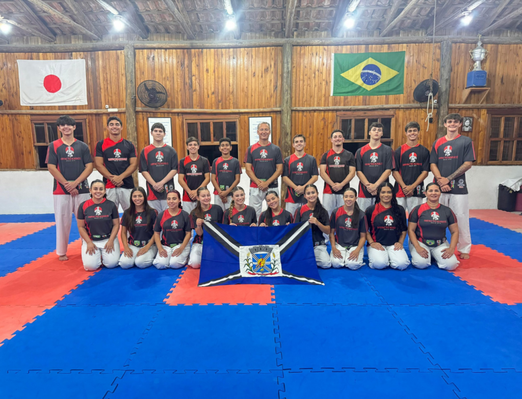 Equipe de karatê de Tubarão é apresentada para competições de 2026