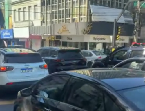 Rua Lauro Müller é bloqueada para realização de obras de recuperação no asfalto