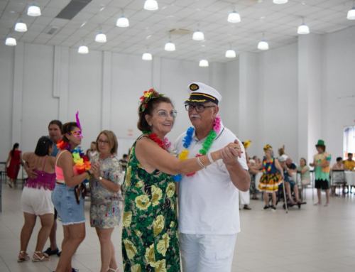 Baile de Carnaval dos Idosos reúne 130 pessoas em Capivari de Baixo