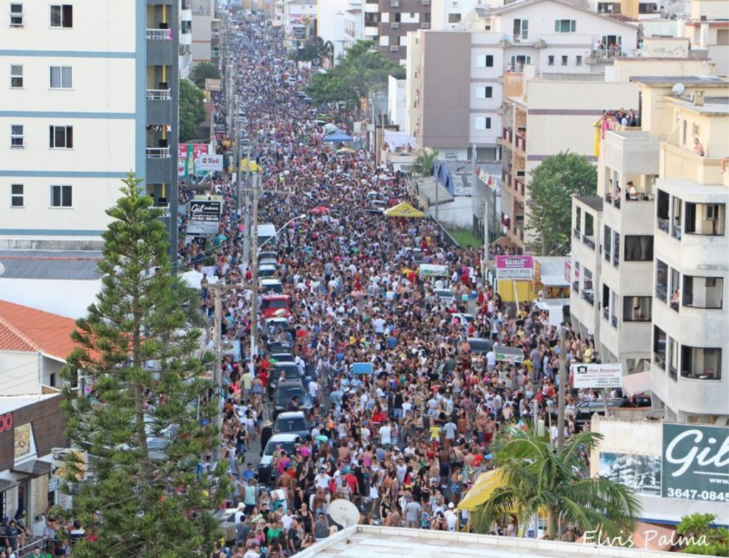 Polícia Militar reforça segurança e orienta foliões contra furtos