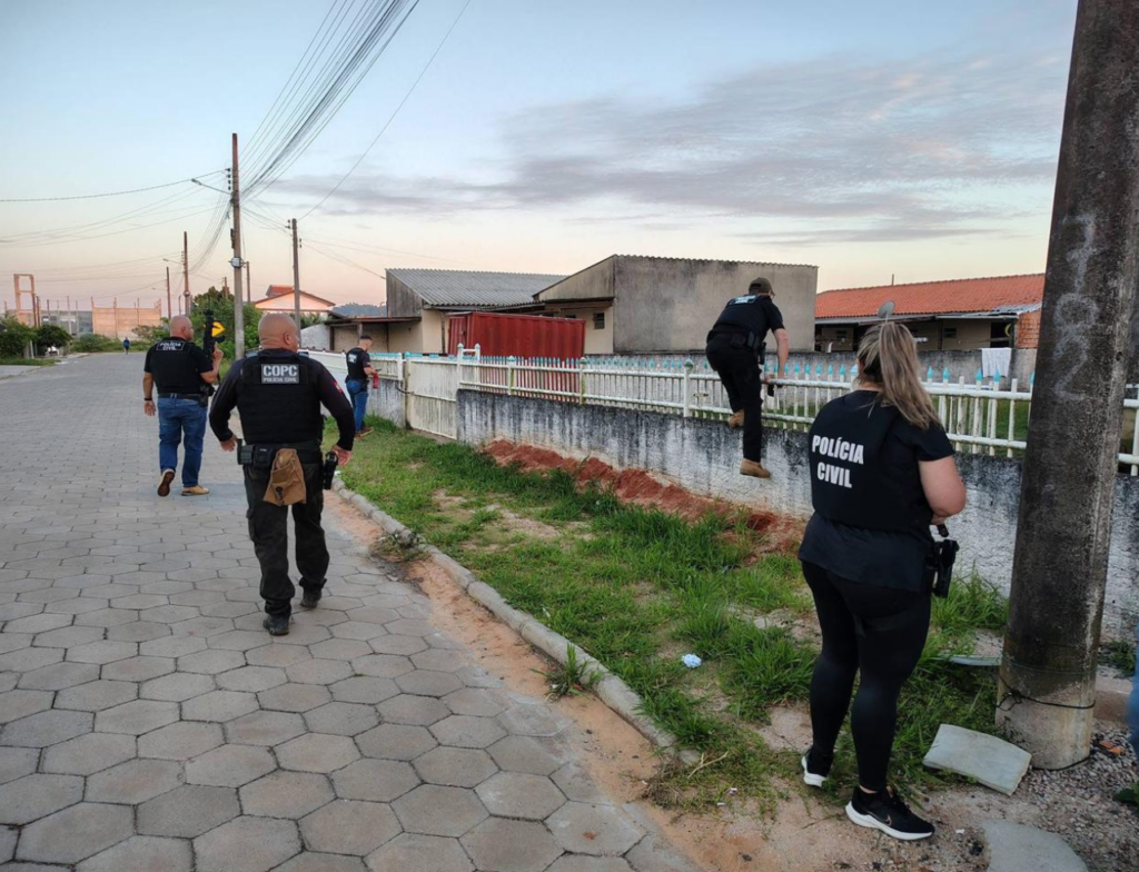 Polícia Civil de Jaguaruna prende mulher por tráfico no Balneário Rincão