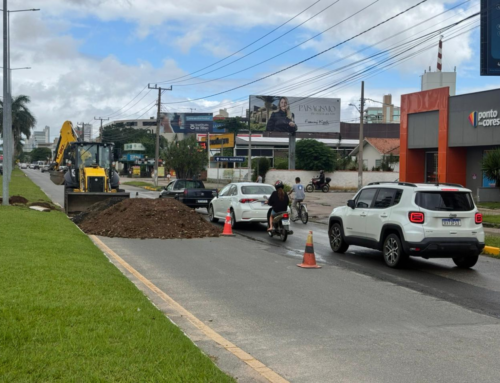 Obras causam bloqueio parcial na Av. Marcolino Martins Cabral