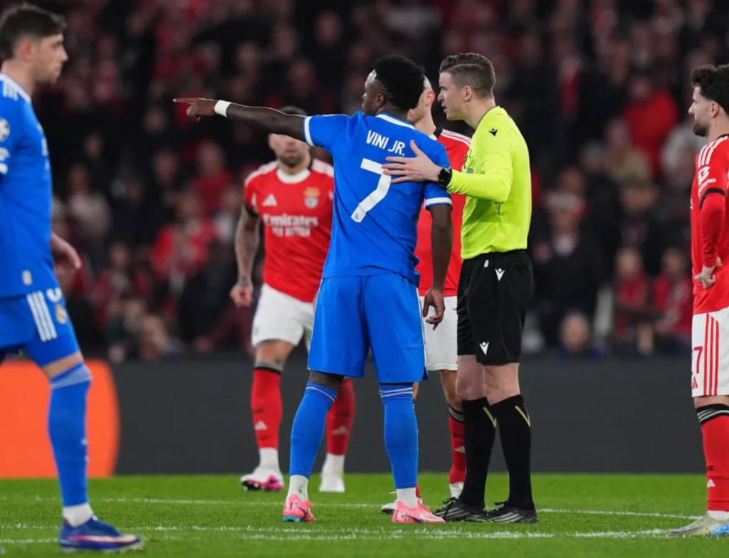 Real Madrid entrega provas à Uefa após denúncia de racismo contra Vini Jr.