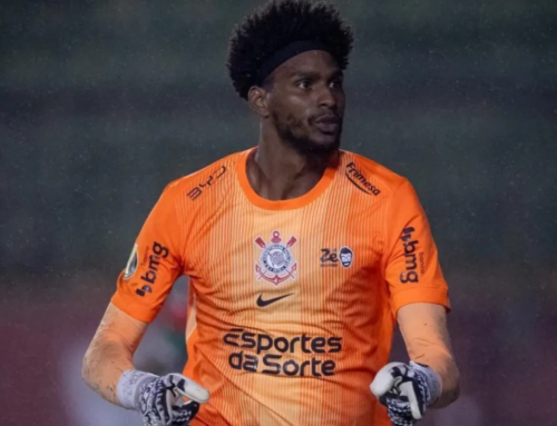 Hugo Souza sofre ataques racistas após jogo no Paulistão