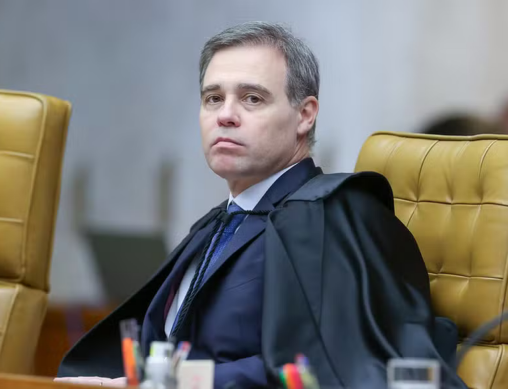 Mendonça resiste a enviar Caso Master à 1ª instância